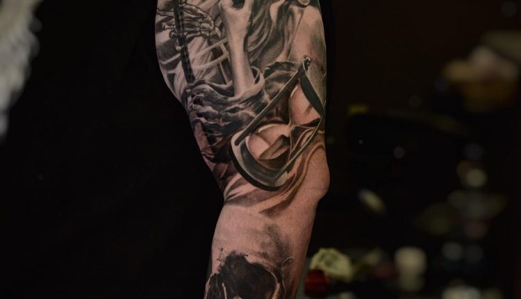 Sleeve work by Daniel Rocha