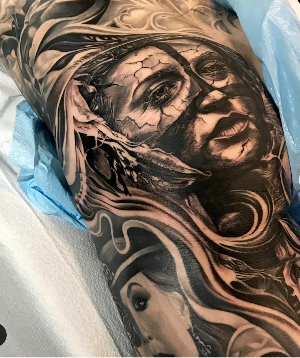 Skull tattoo by Josh Duffy Tattoo | Post 11352 | Biomechanical tattoo  design, Body art tattoos, Tattoos